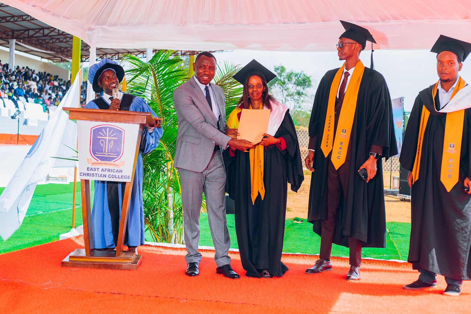 EACC Class of 2026 campus students photo 19